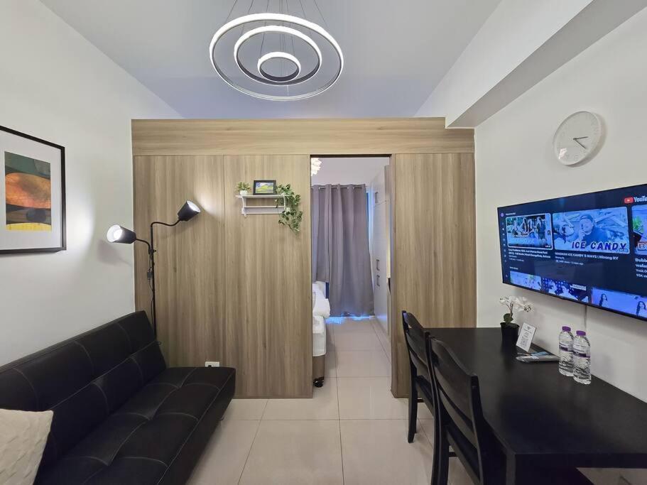 1br Condotel With Balcony At Fame Residences #fm43 Manila