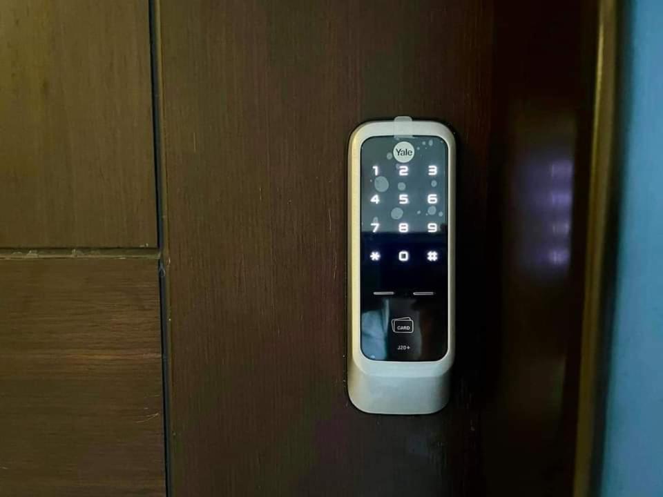 Apartment At Uptown Parksuites Ii Uptown Bgc *