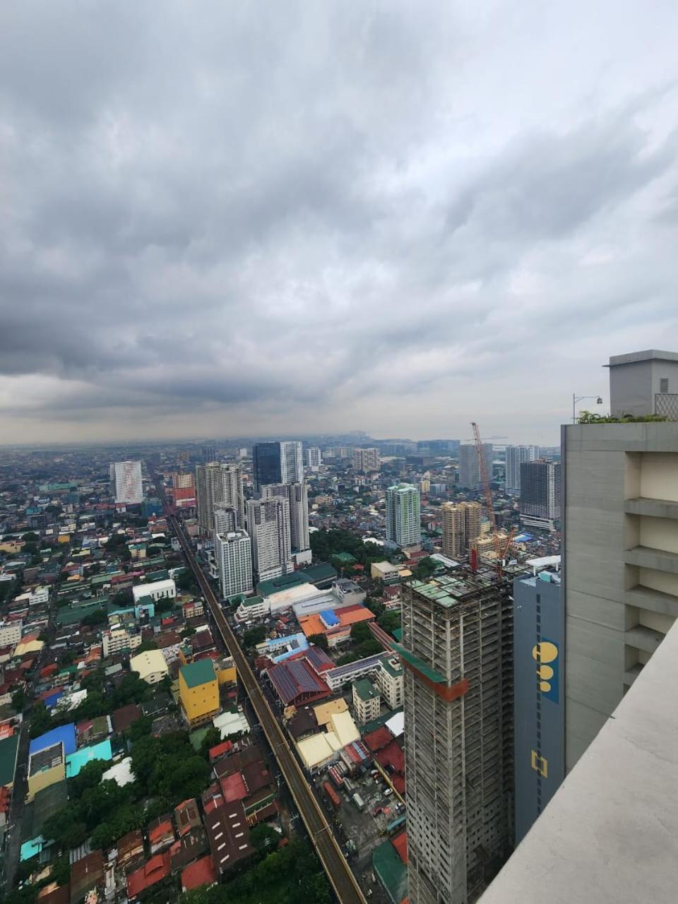 Boho Rsquare - With Pool Access * Manila