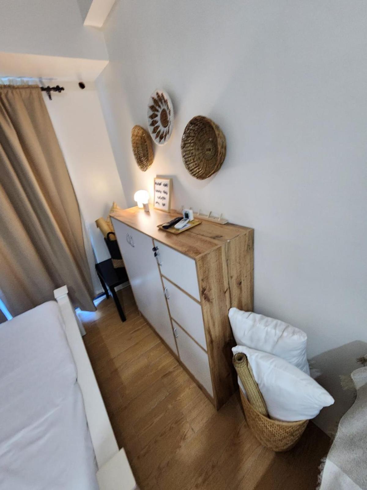 Boho Rsquare - With Pool Access Apartment