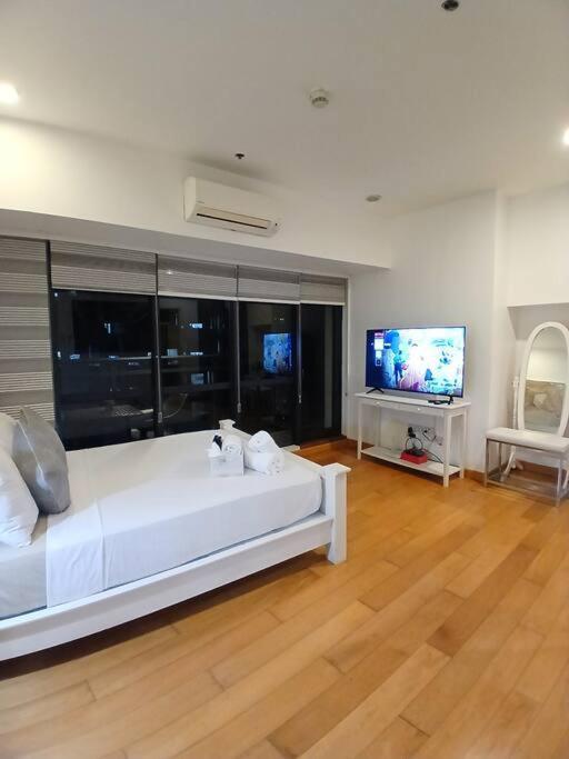 Spacious 1br Milano By Versace In Makati * Manila