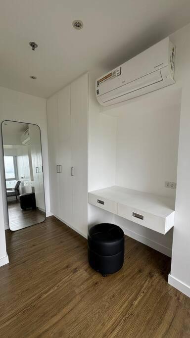 2 Bedroom Luxe Golf View Loft In Bgc