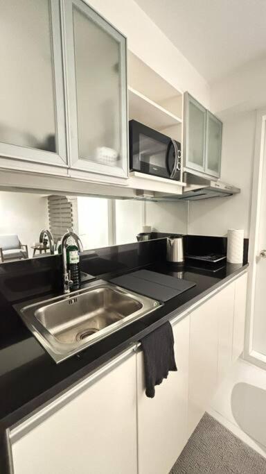 2 Bedroom Luxe Golf View Loft In Bgc Apartment Manila