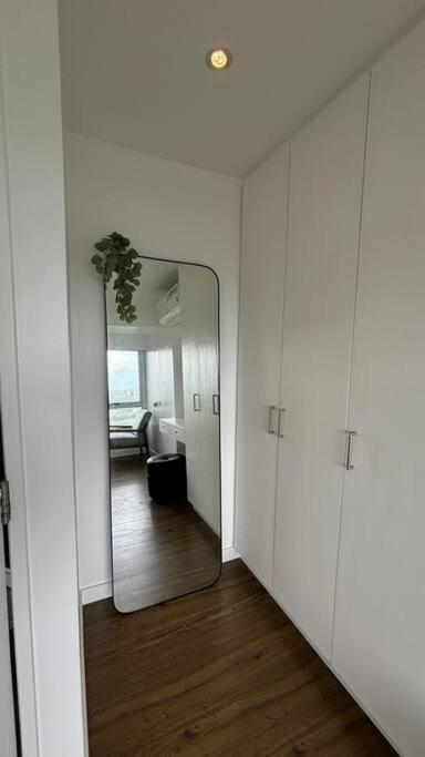 2 Bedroom Luxe Golf View Loft In Bgc *