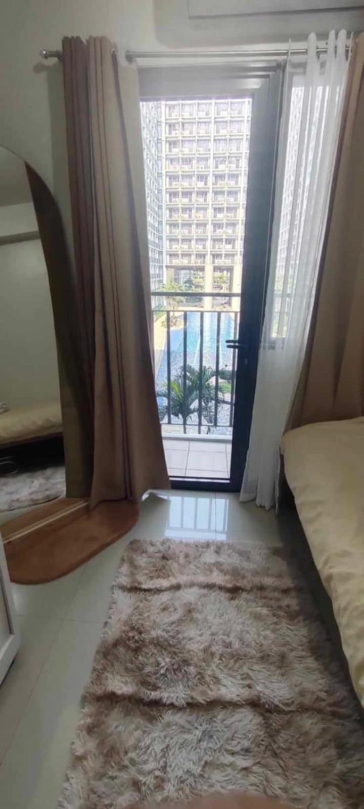 Shore 3 Residences Moa * Manila