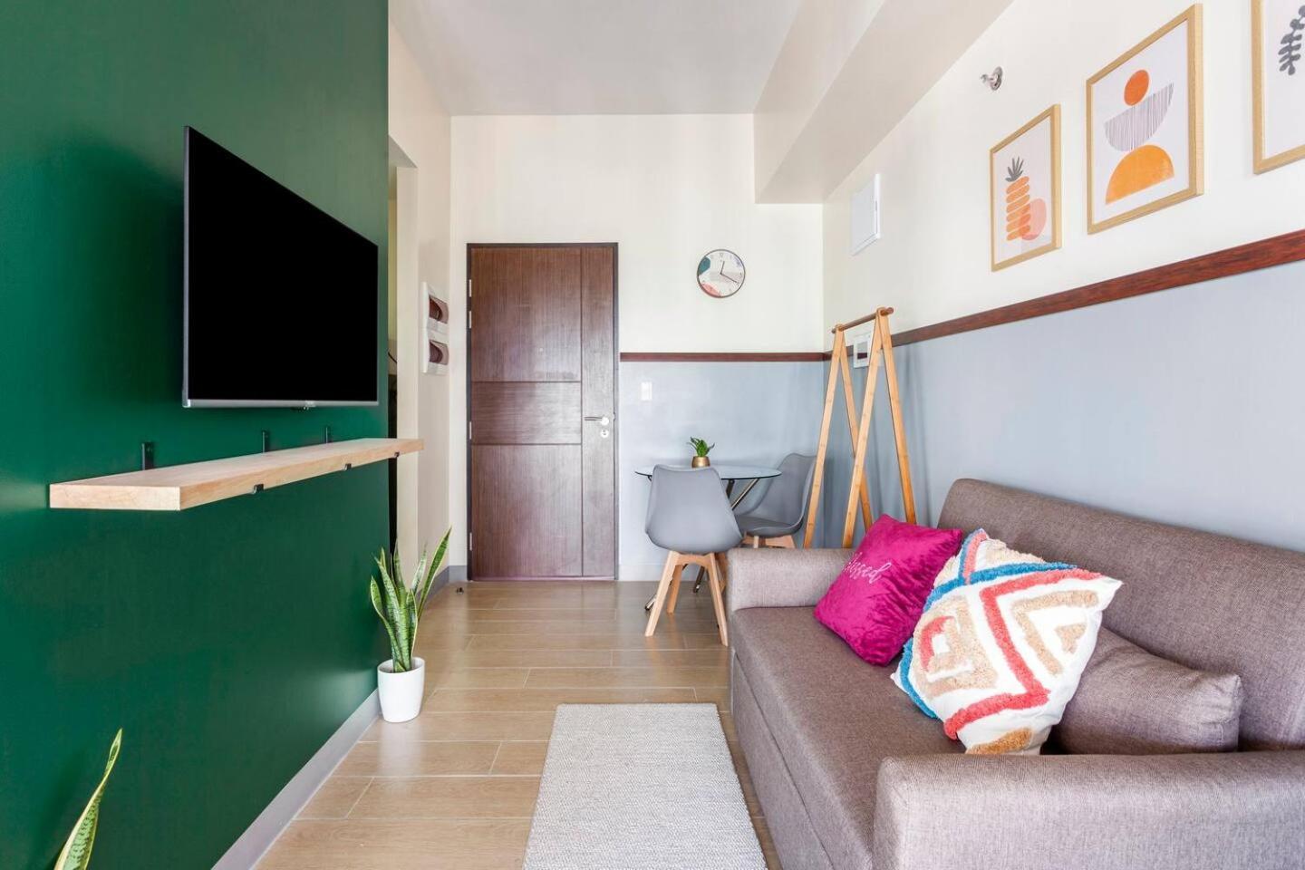 Executive 1 Bedroom With Pool Sauna Gym And Manila
