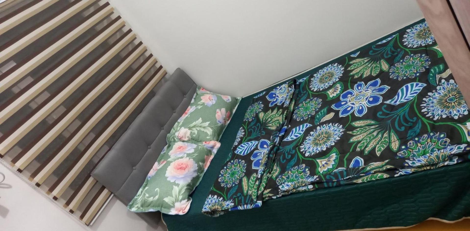 1 Bedroom With Free Wifi And Netflix In Trees Residences * Manila