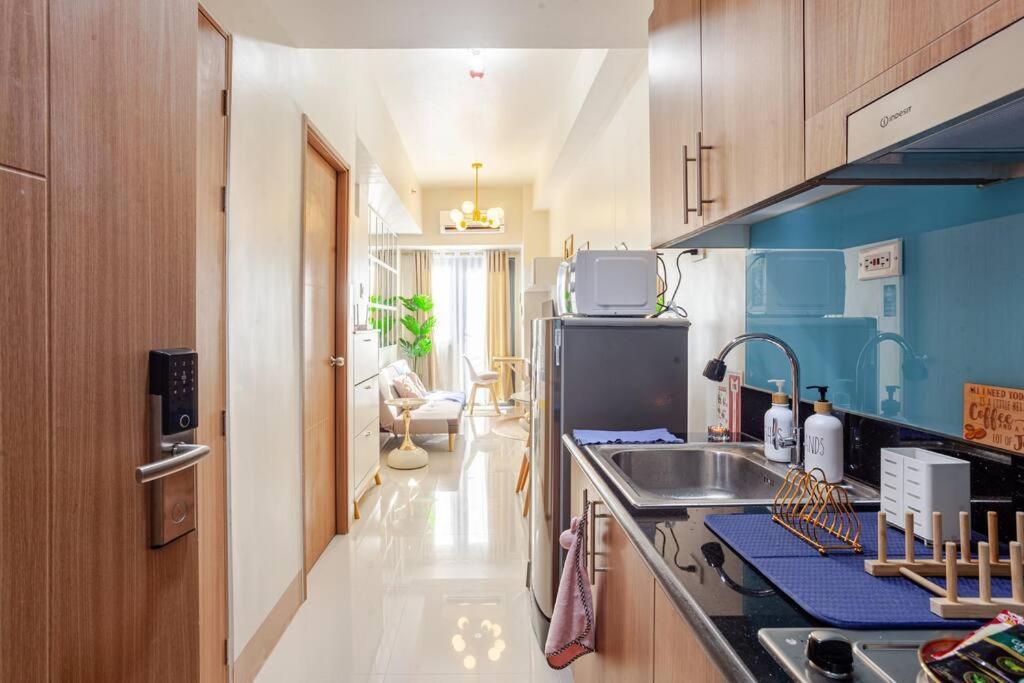 Apartment Layan-dy Shore Staycation