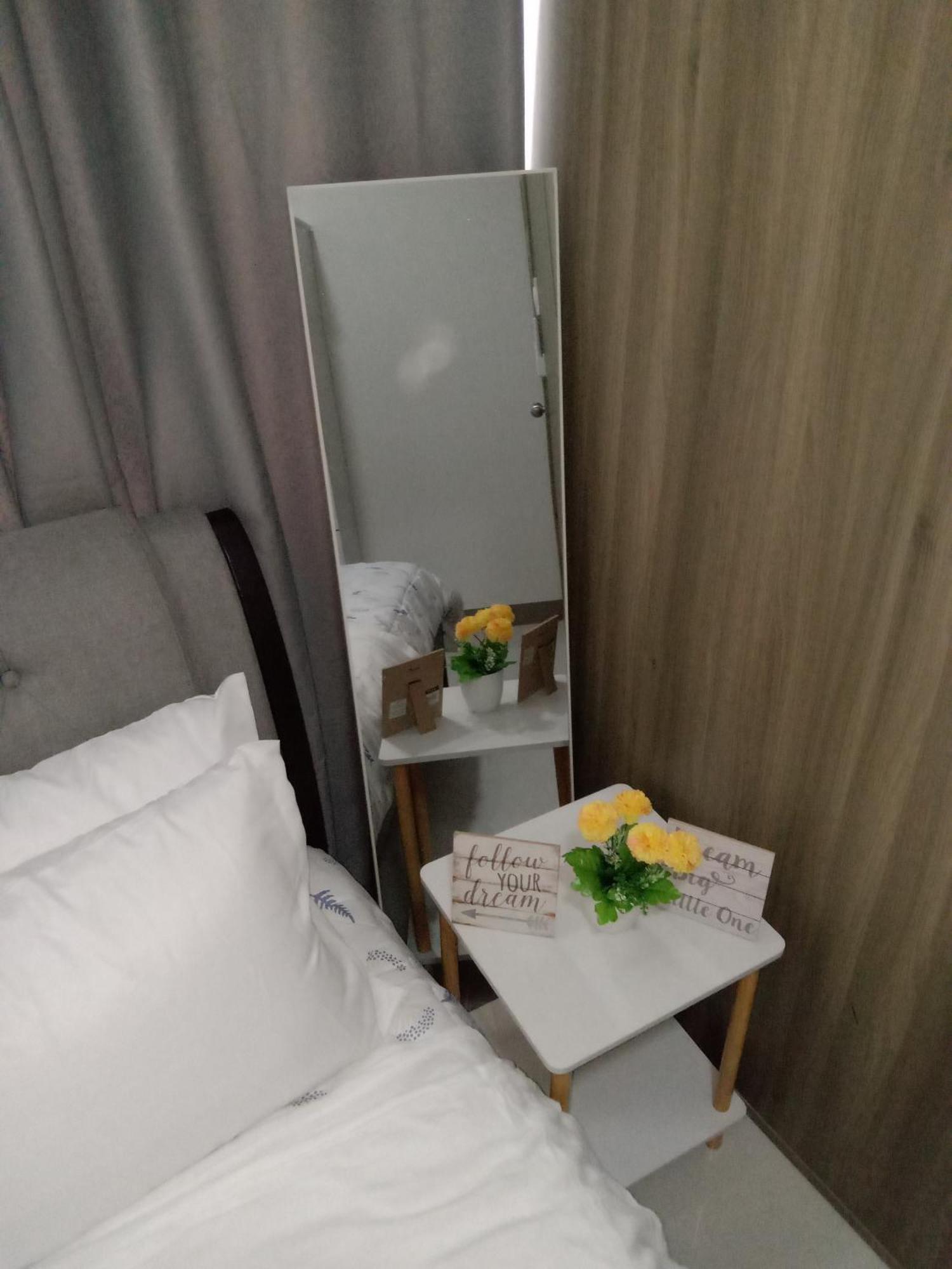 Luxurious Haven By The Bay - 2br Near Moa Picc Ccp Hotel Pasay
