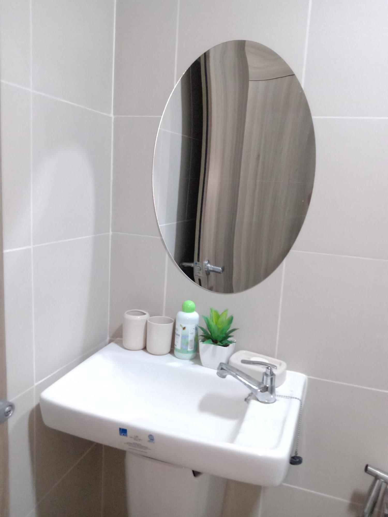 Hotel Luxurious Haven By The Bay - 2br Near Moa Picc Ccp Pasay