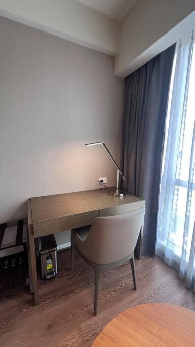Staycation At The Residences At Acqua * Manila