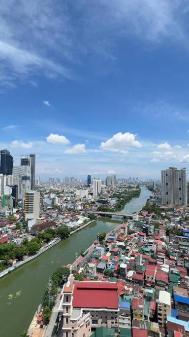 Apartment Staycation At The Residences At Acqua
