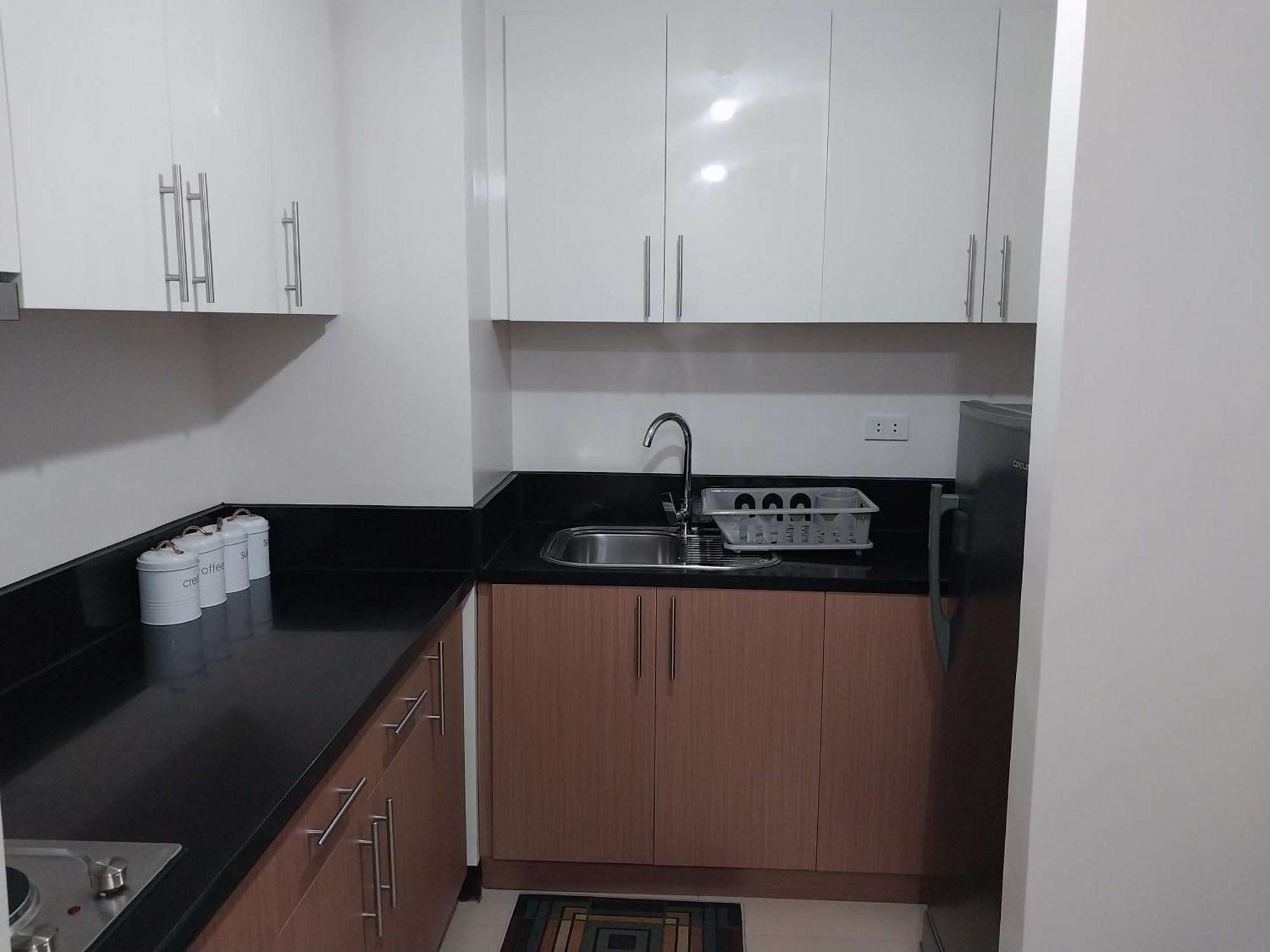 Apartment Alps At 150 Newport Blvd Near T3 Manila
