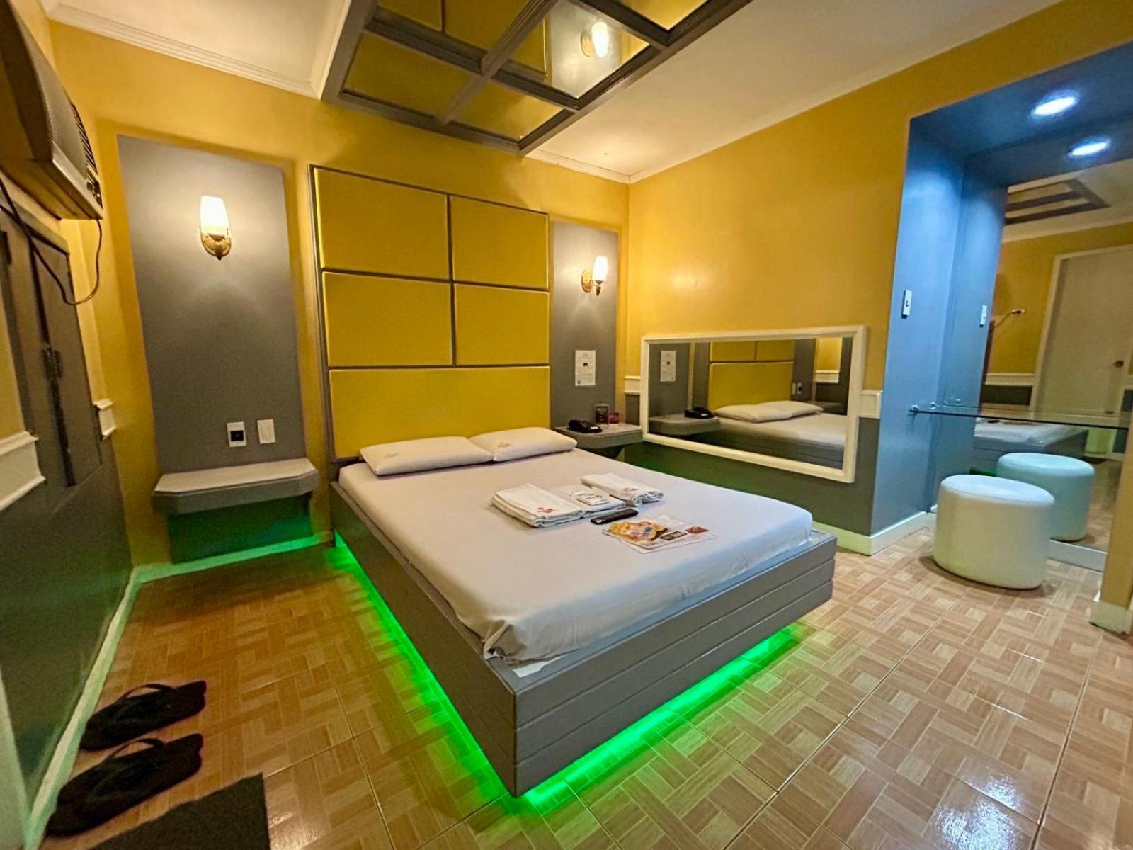 Hostel Town And Country Reposo *
