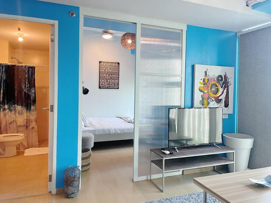 Marina- Avant Bgc Parking W Fee Apartment *