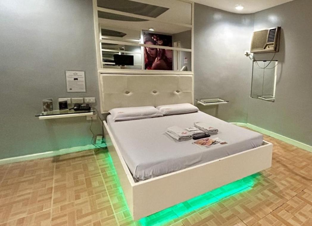Town And Country Reposo Hostel *