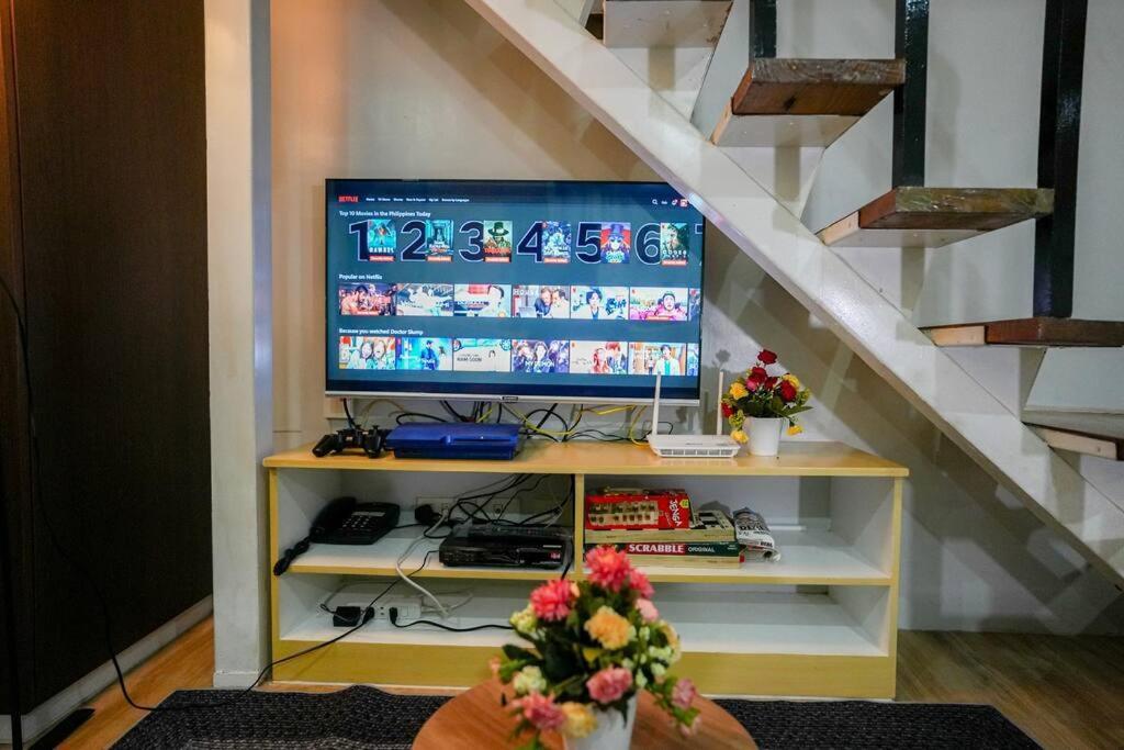 Apartment A2j Luxury Bgc 2br Loft Near High Street Taguig *