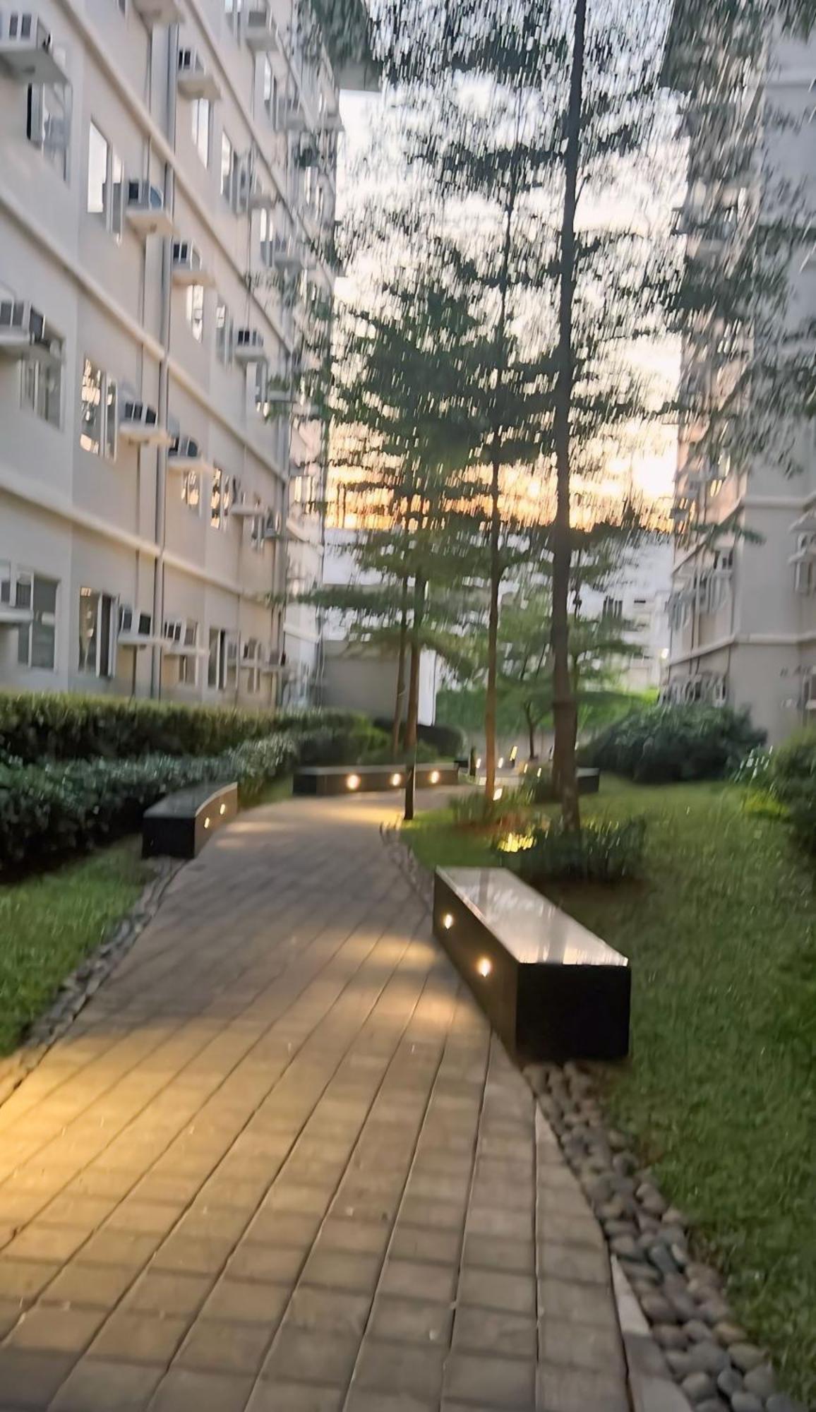Cozy Whole Staycation At Trees Residences * Manila