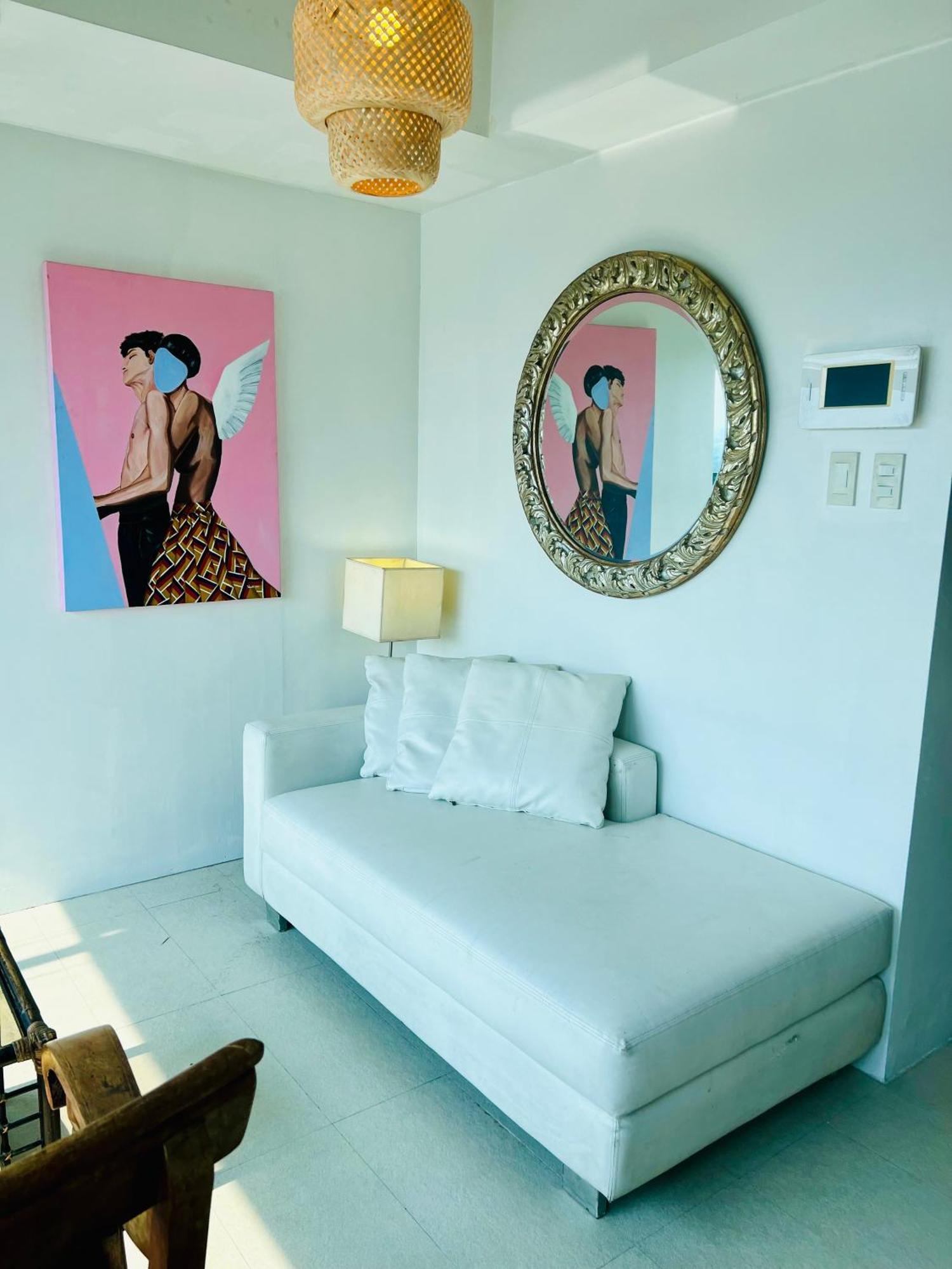 Spacious 1br Steps To Megamall Ortigas View