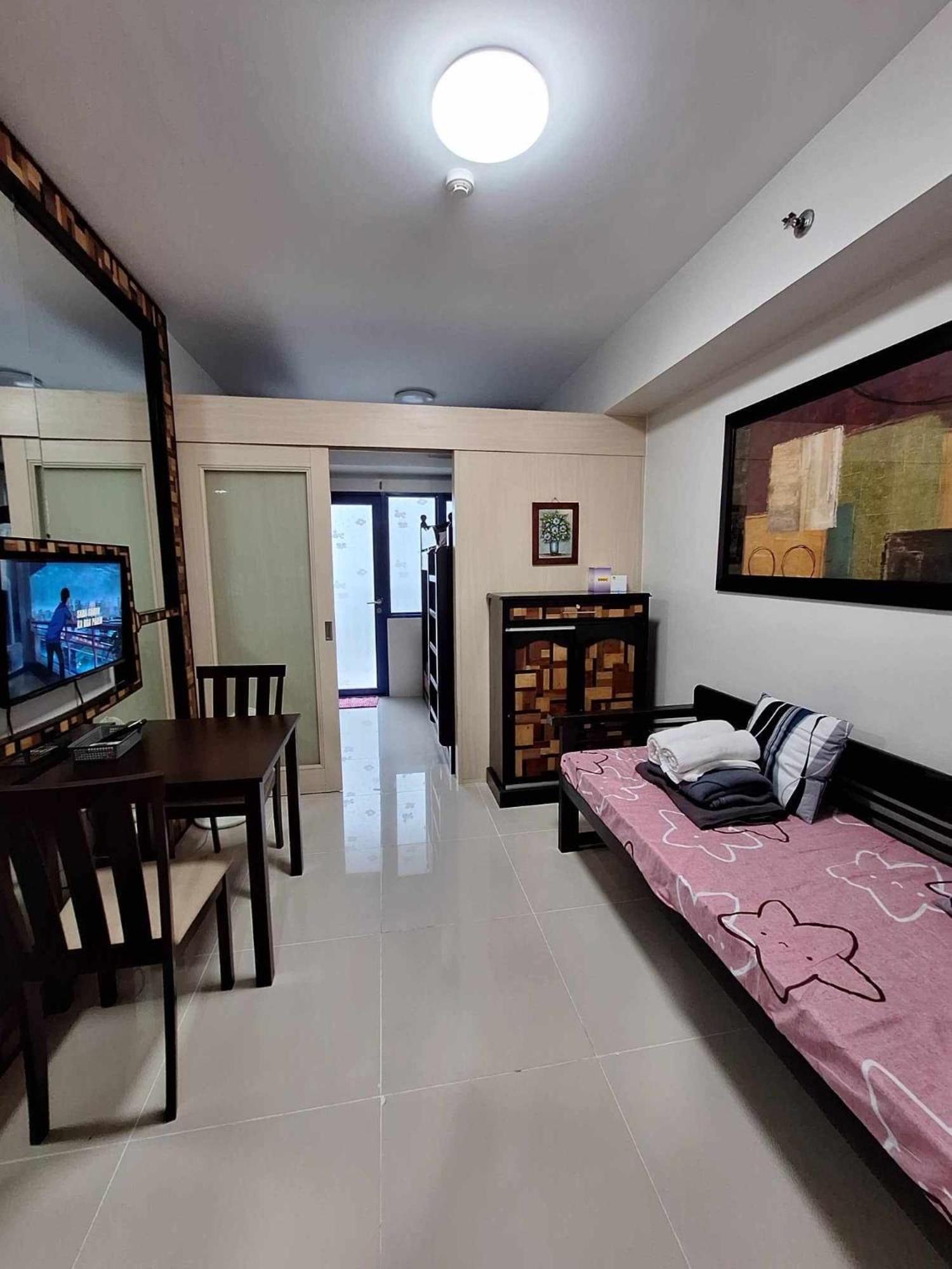 Sea Residences Moa-Eric Apartments Apartment Manila