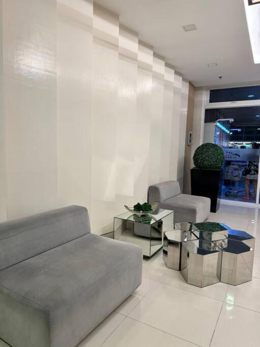 Pinas Cozy Escape Manila