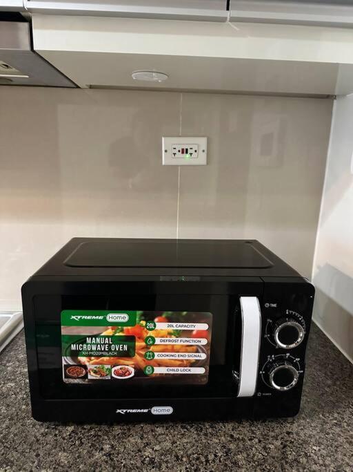 Cozi Chic Uptown Getaway Bgc Apartment *