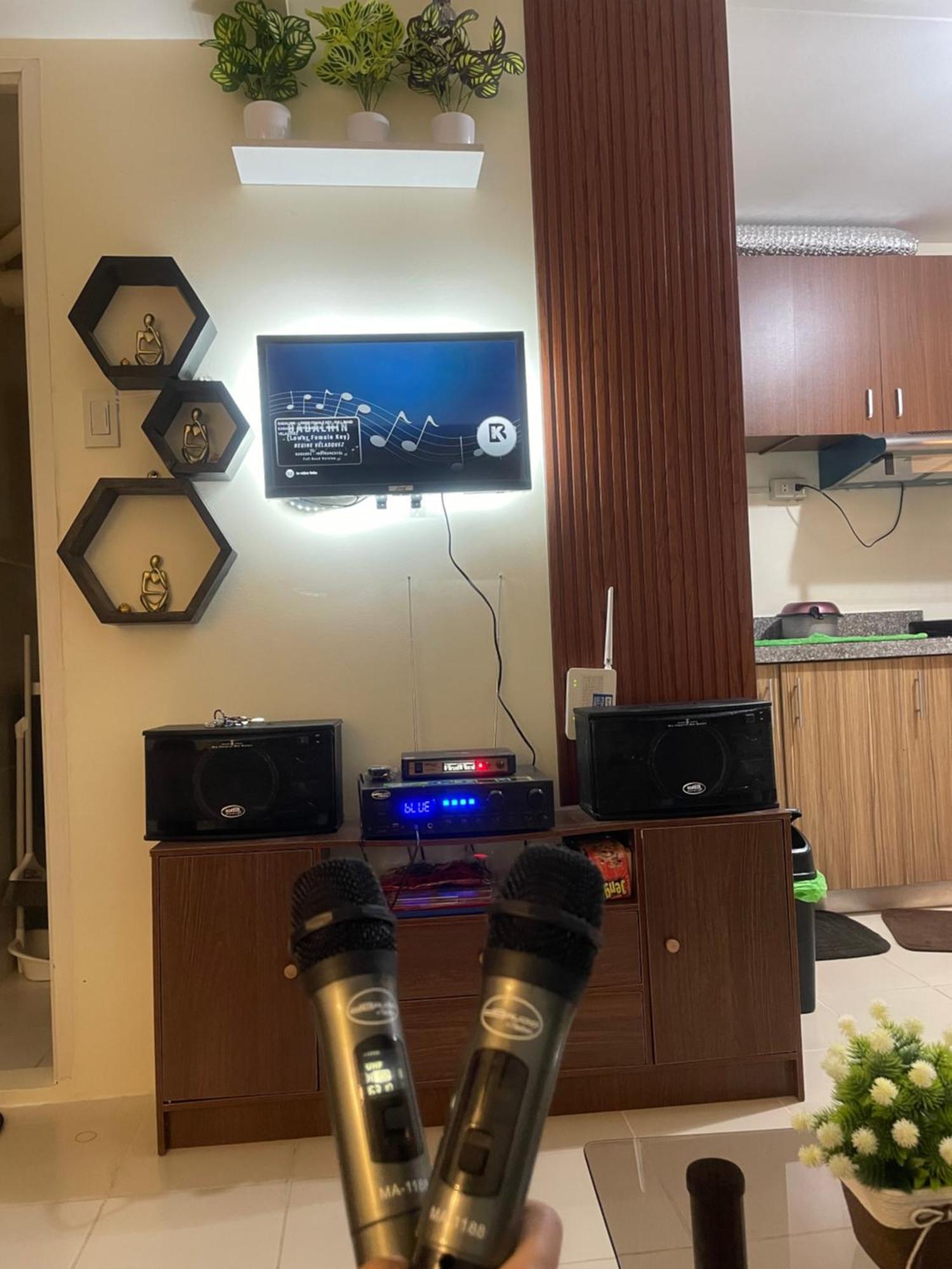 Jelyn Staycation At Urban Deca Homes Aparthotel