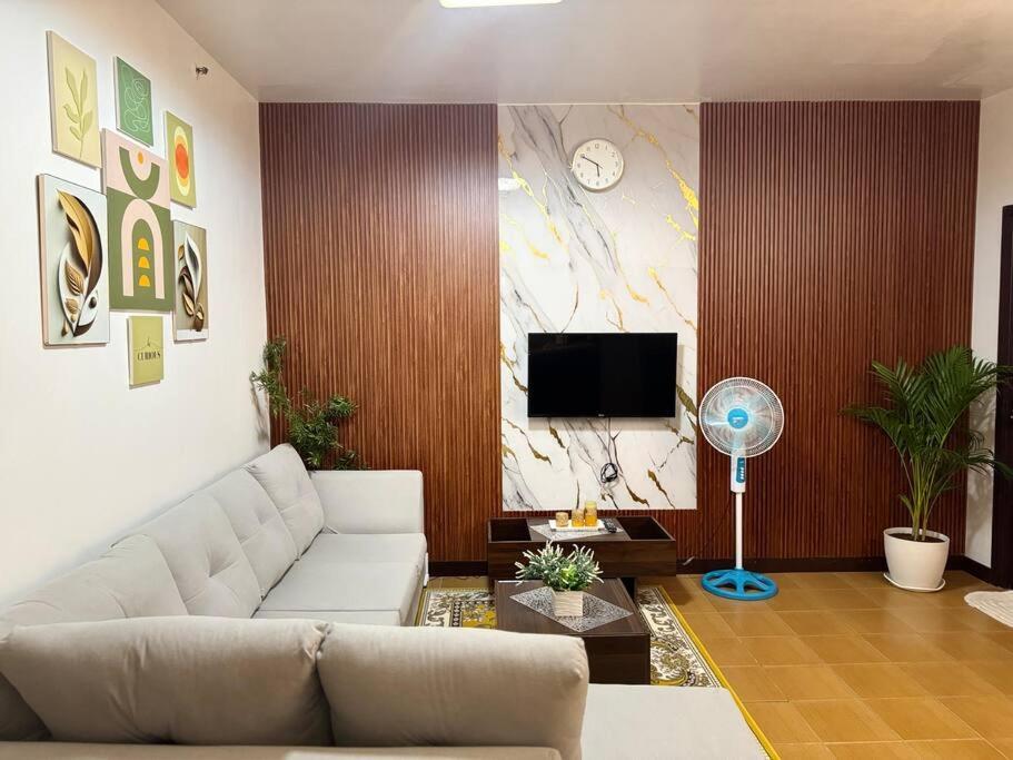Ram's Crib At San Lorenzo's Place Apartment *