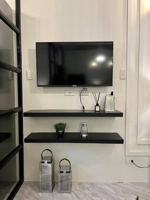 Luxury Style Living-netflix Ready Apartment