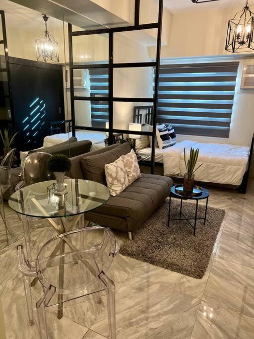 Luxury Style Living-netflix Ready Manila