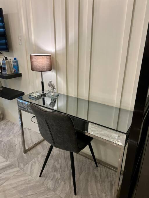 Luxury Style Living-netflix Ready Apartment Manila