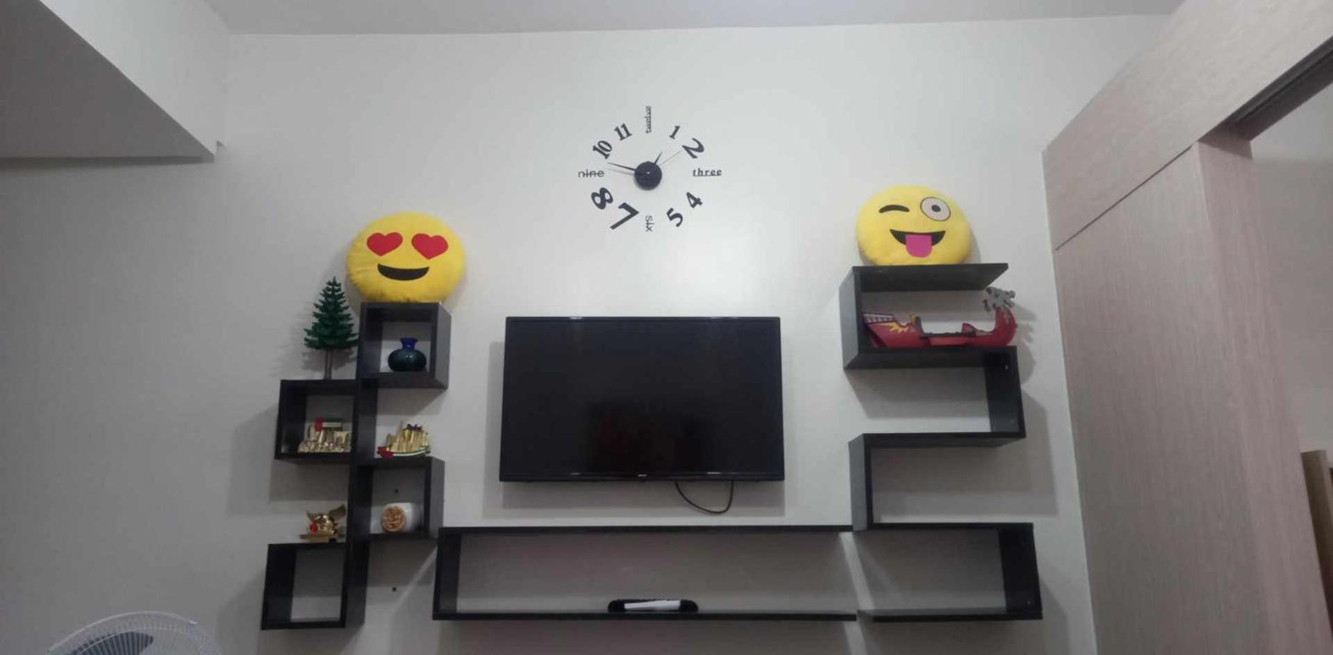 Apartment 1bedroom Fully Furnished With Netflix & Free Wifi In Trees Residences Manila