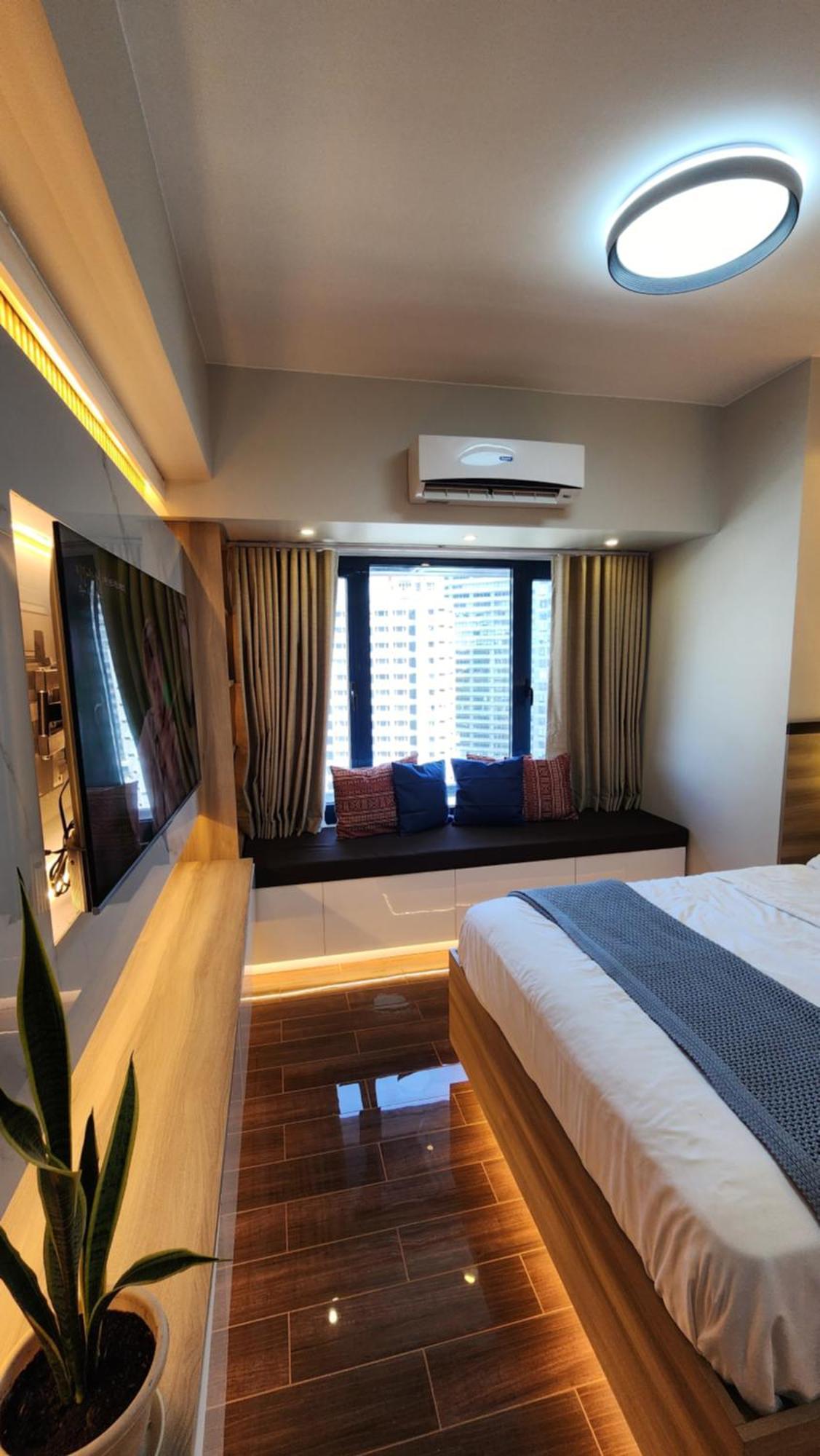Apartment Air Fantasy Sophisticated Chic Family Living 300 Mbps Fast