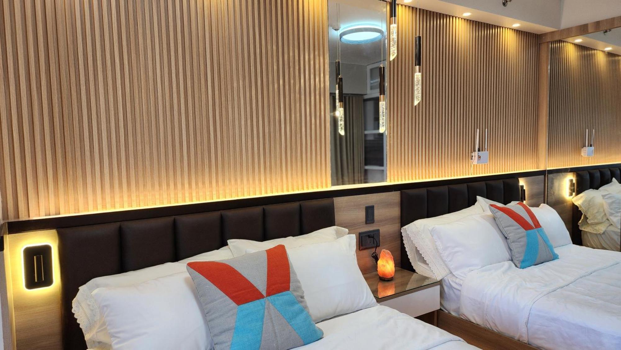 Apartment Air Fantasy Sophisticated Chic Family Living 300 Mbps Fast *