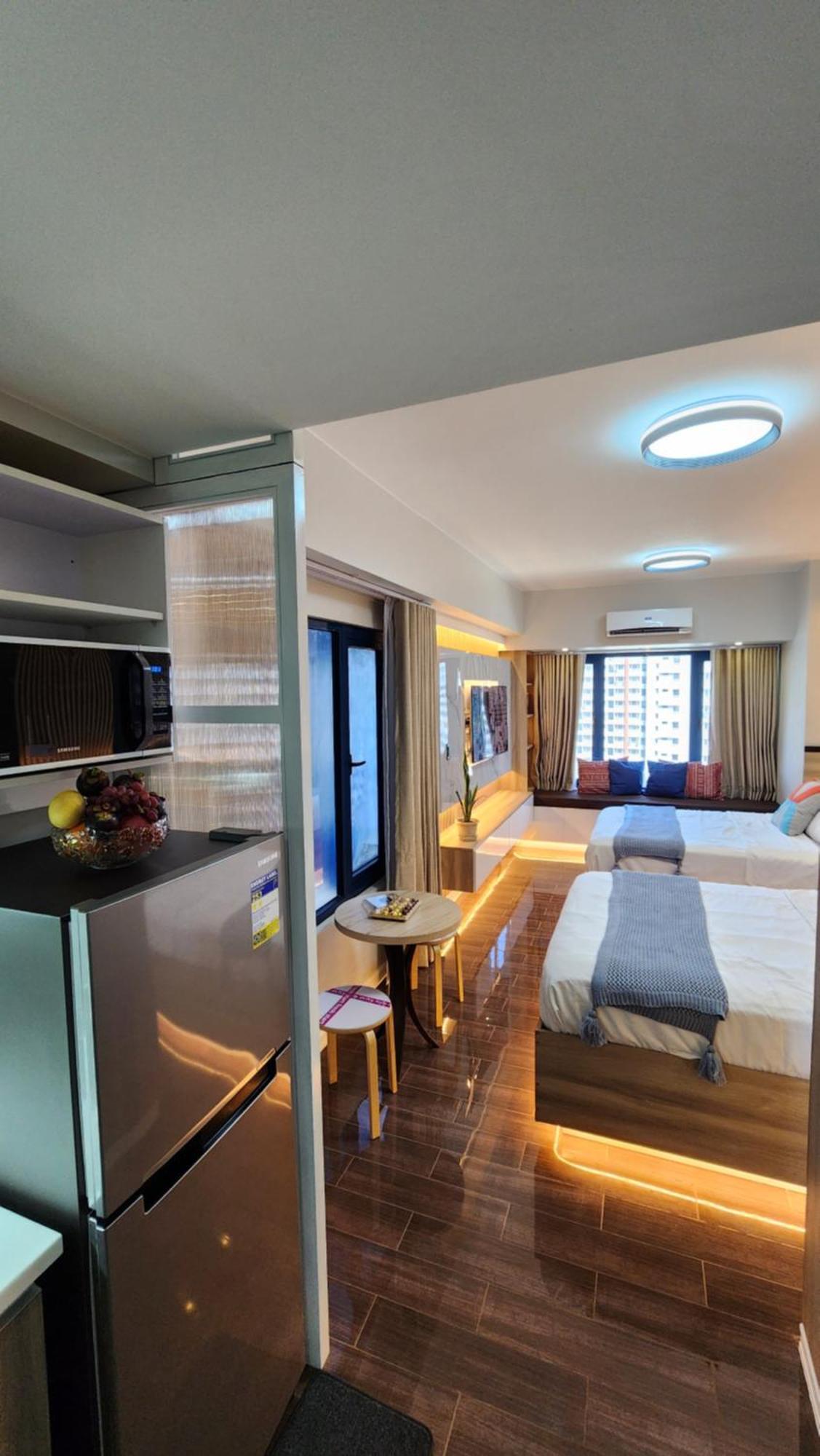 Air Fantasy Sophisticated Chic Family Living 300 Mbps Fast *