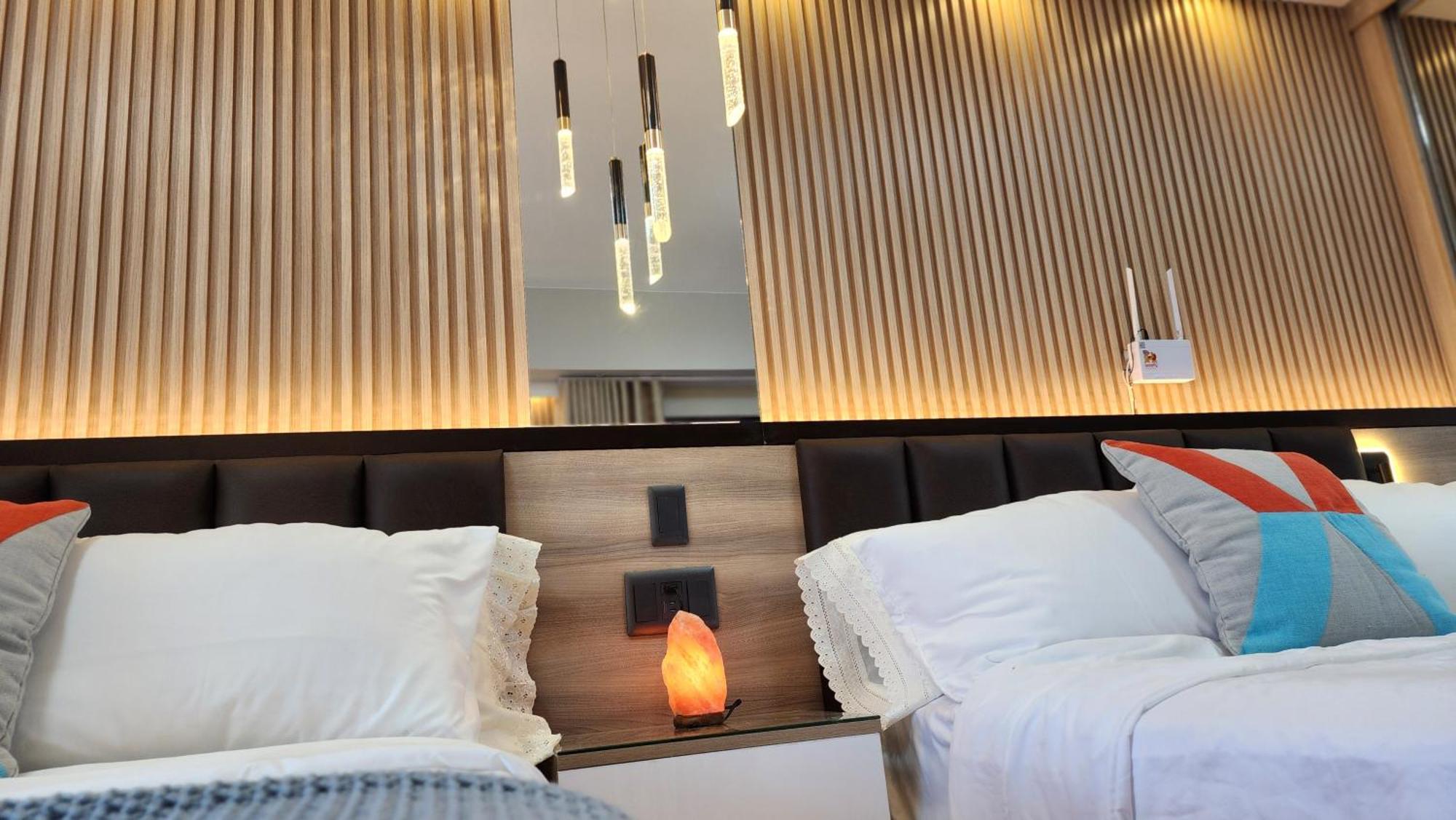 Air Fantasy Sophisticated Chic Family Living 300 Mbps Fast Apartment