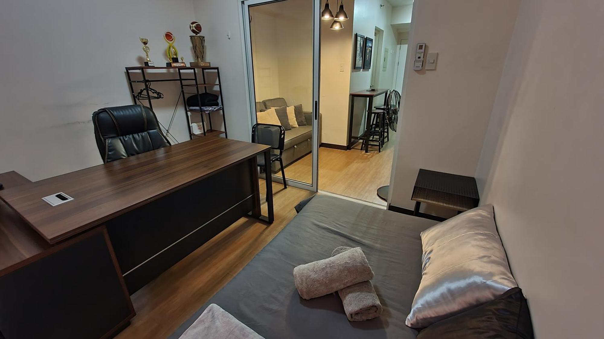 Apartment Bachelors Pad At The Celandine *