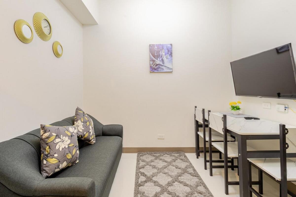 Luxurious Haven By The Bay - 2br Near Moa Picc Ccp 5*