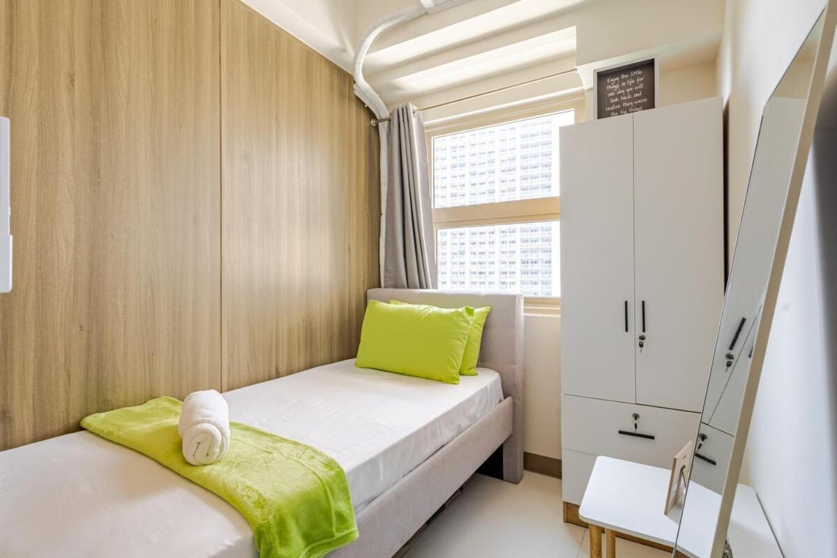 Hotel Luxurious Haven By The Bay - 2br Near Moa Picc Ccp 5*