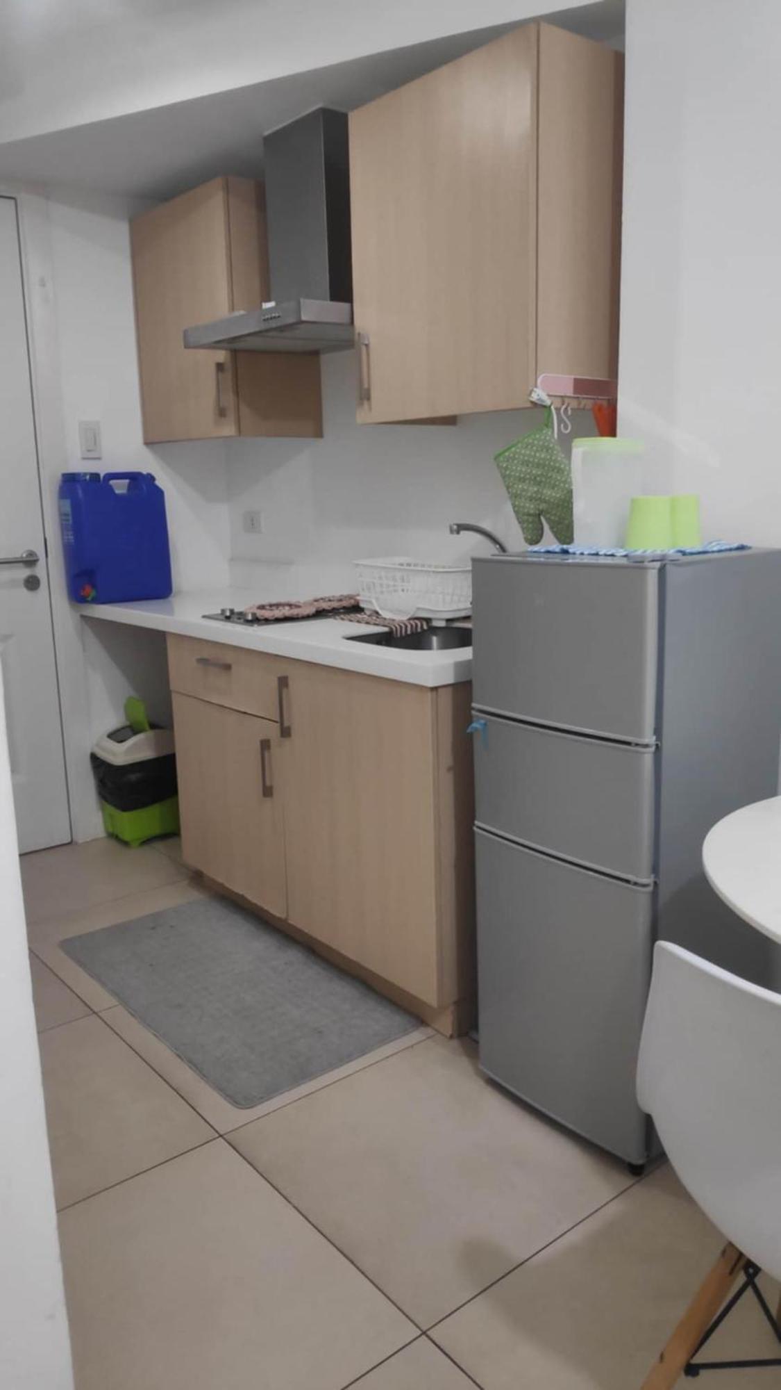 Feby Staycation Apartment
