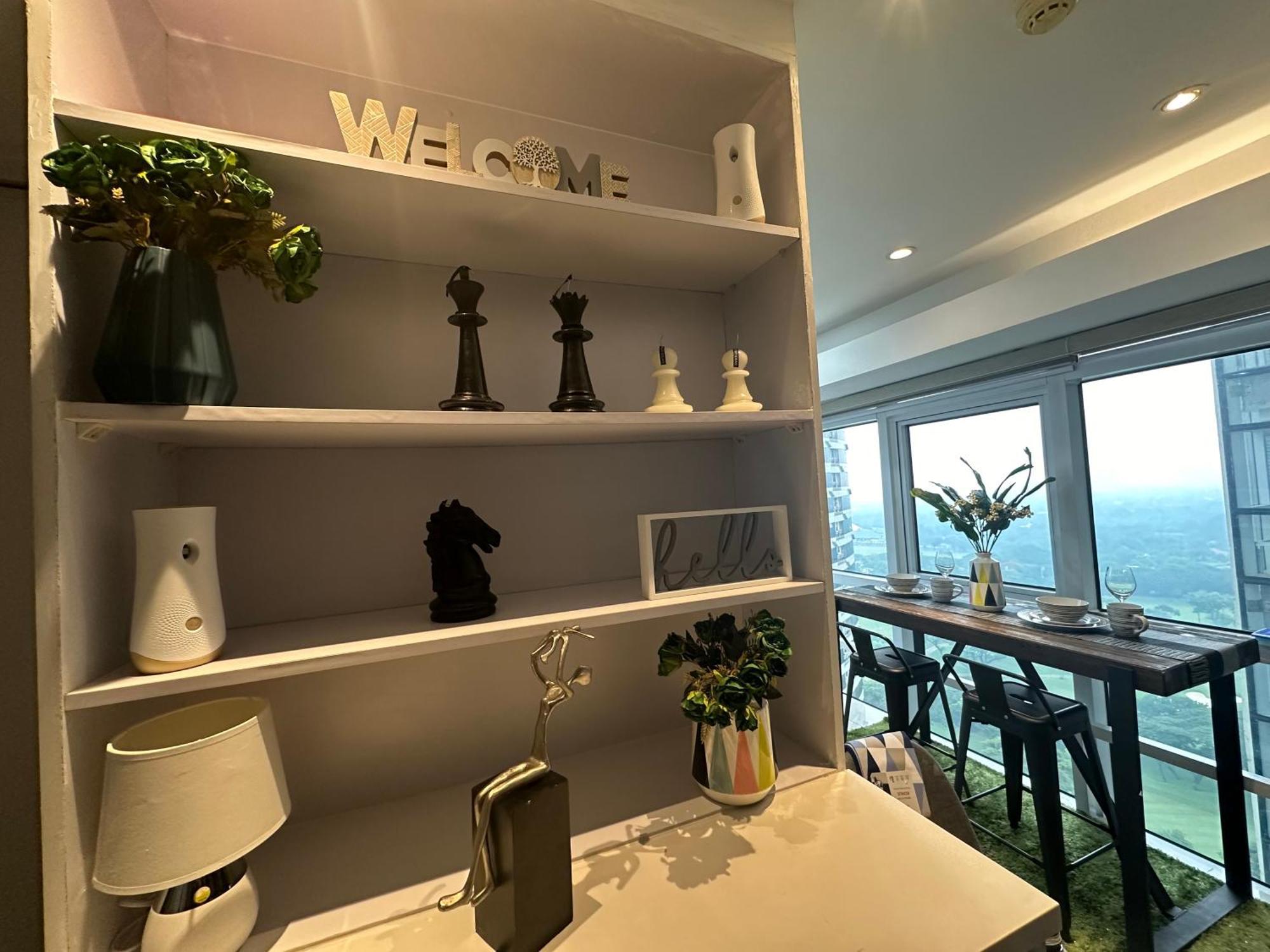 Modern Chic 2br With Panoramic Golf View In Bgc Apartment