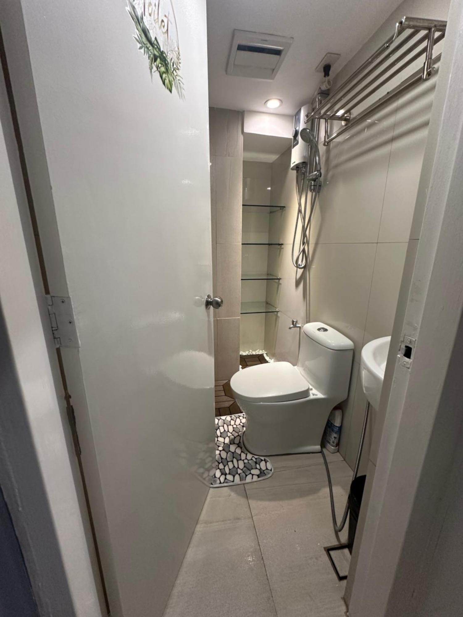 Apartment Modern Chic 2br With Panoramic Golf View In Bgc