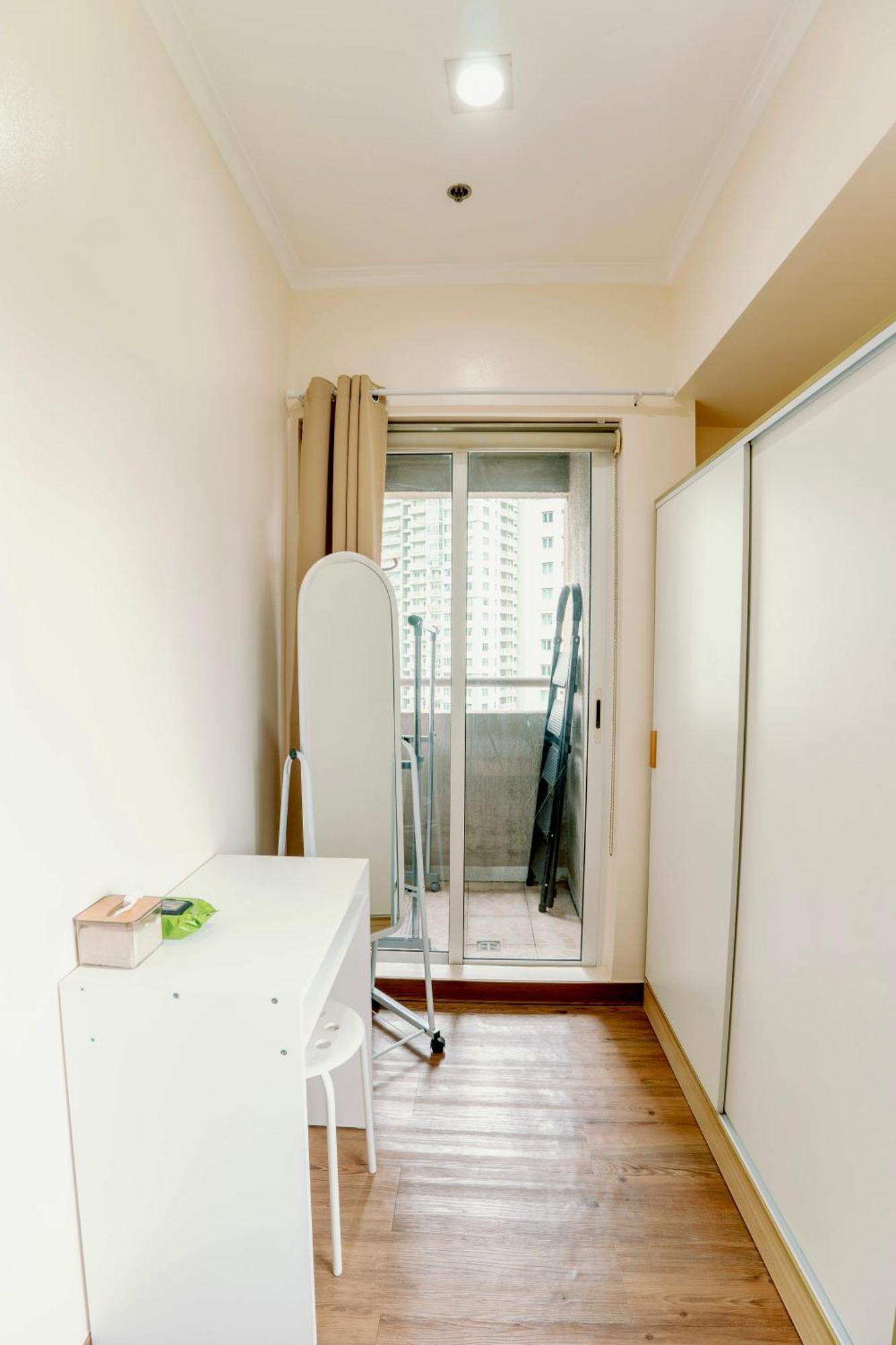 Spacious 2br At Soma Bgc Near Sm Aura And Bonifacio High Street