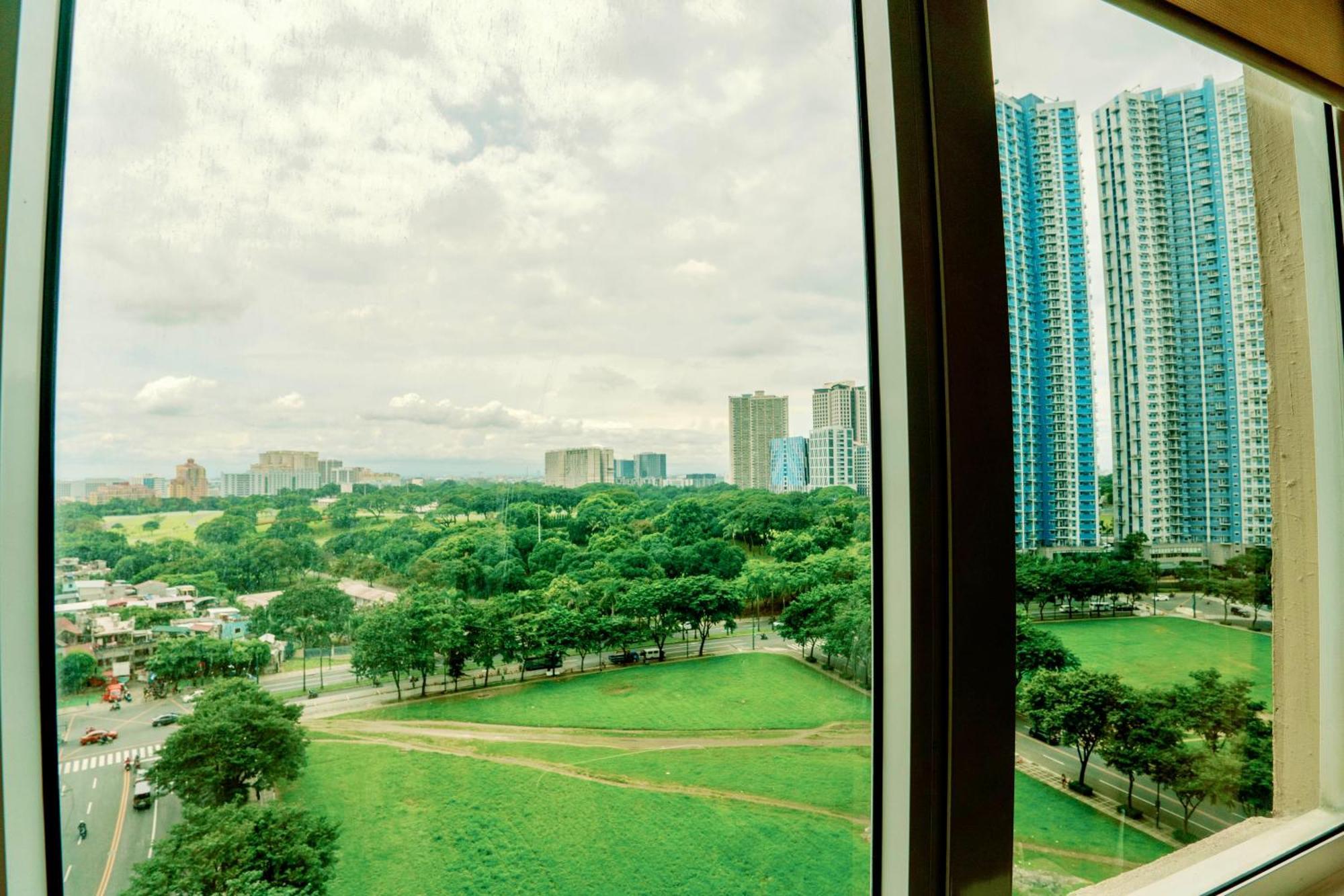 Spacious 2br At Soma Bgc Near Sm Aura And Bonifacio High Street Apartment *