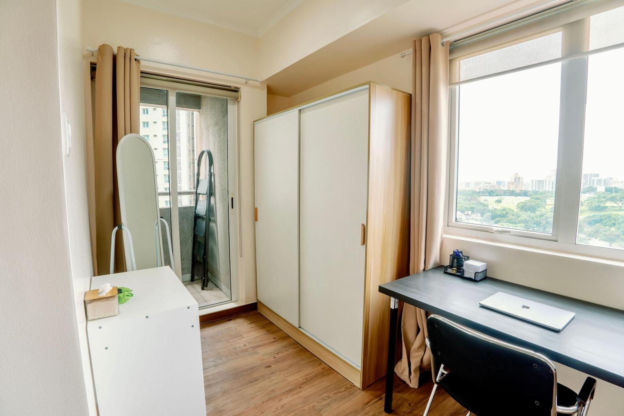 Apartment Spacious 2br At Soma Bgc Near Sm Aura And Bonifacio High Street