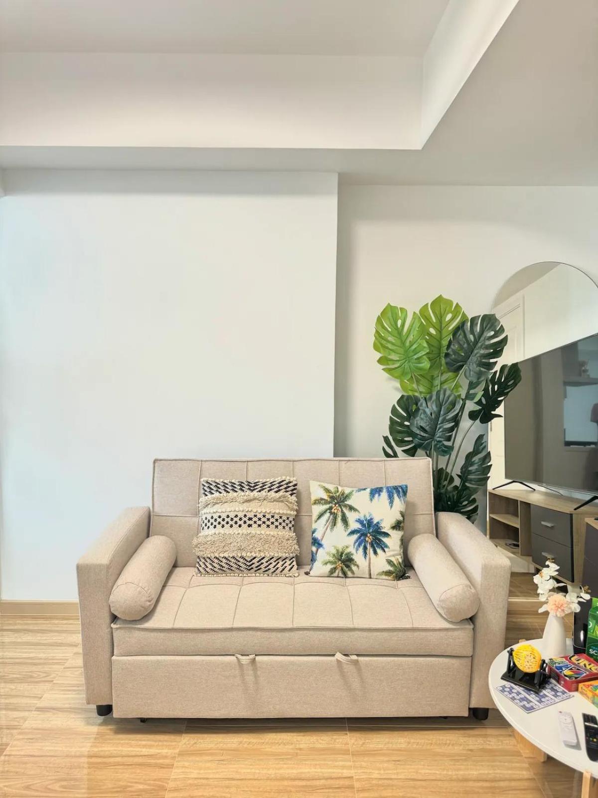 Quelson's Pad In Azure Beach Residences With Wave Pool Access Aparthotel