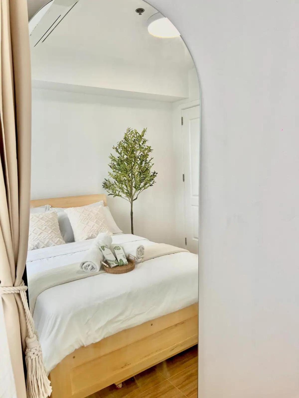 Aparthotel Quelson's Pad In Azure Beach Residences With Wave Pool Access *