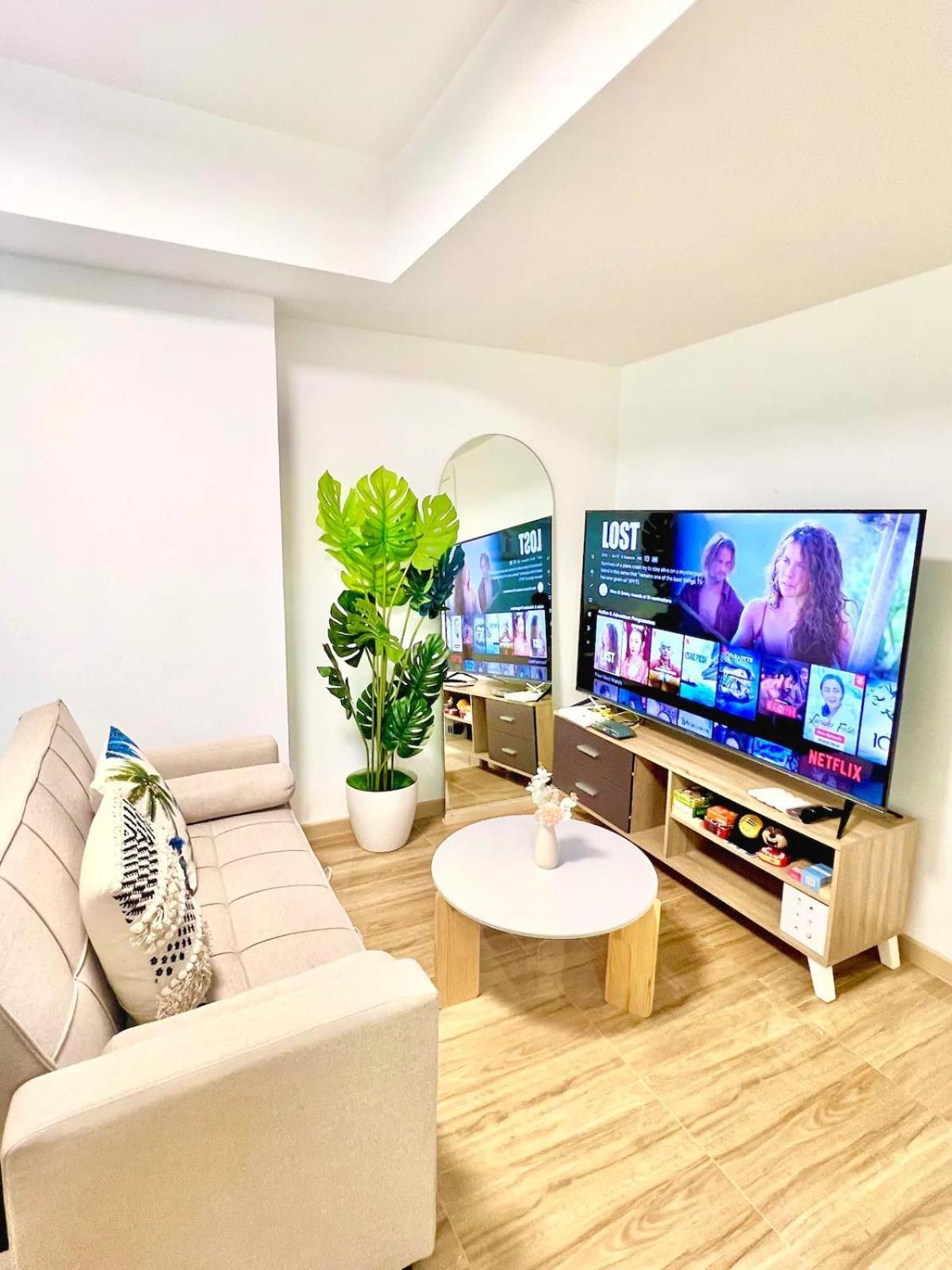 Quelson's Pad In Azure Beach Residences With Wave Pool Access * Manila