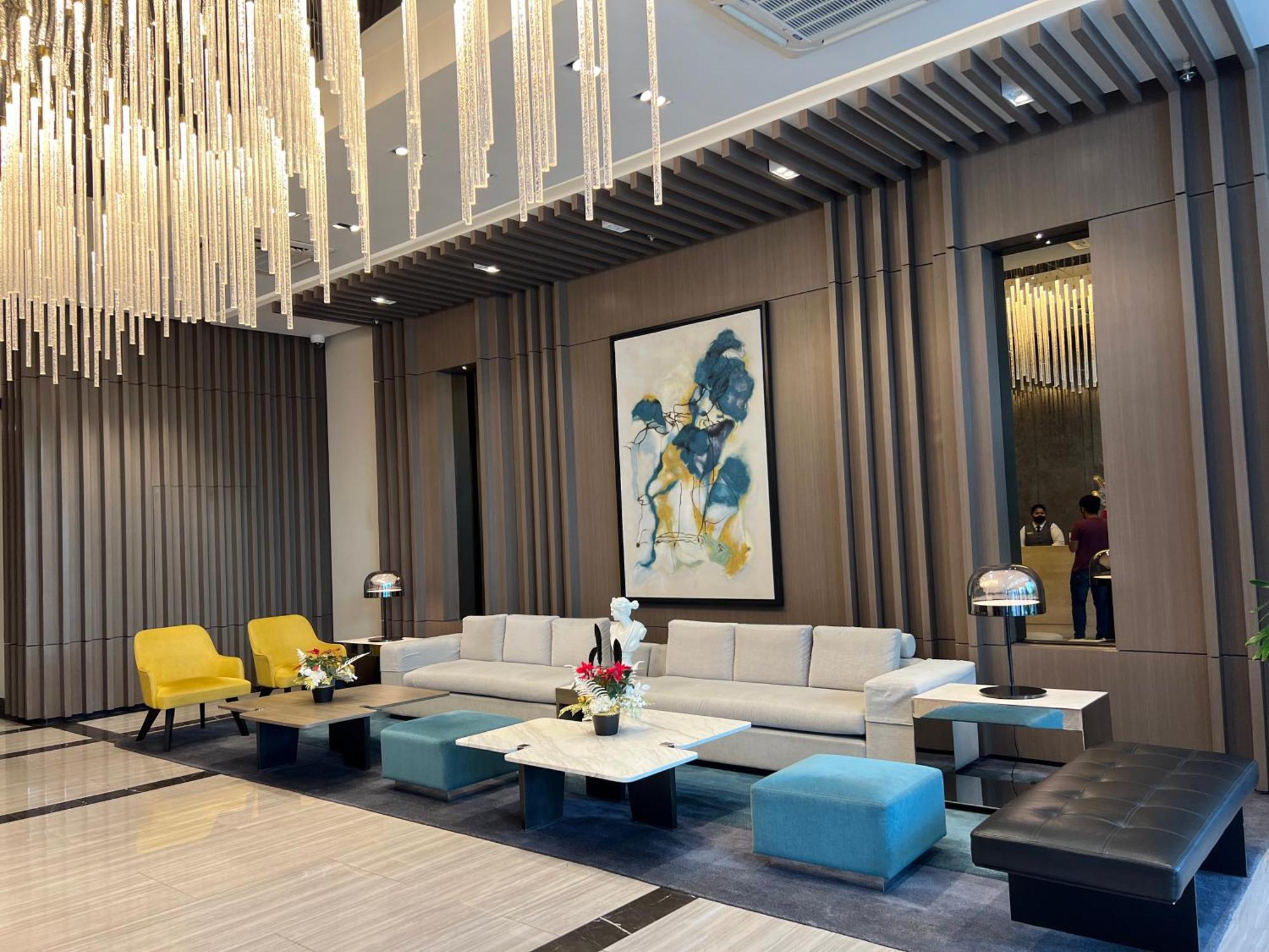 Apartment Cozy 1 Bedroom In Uptown Bgc Manila