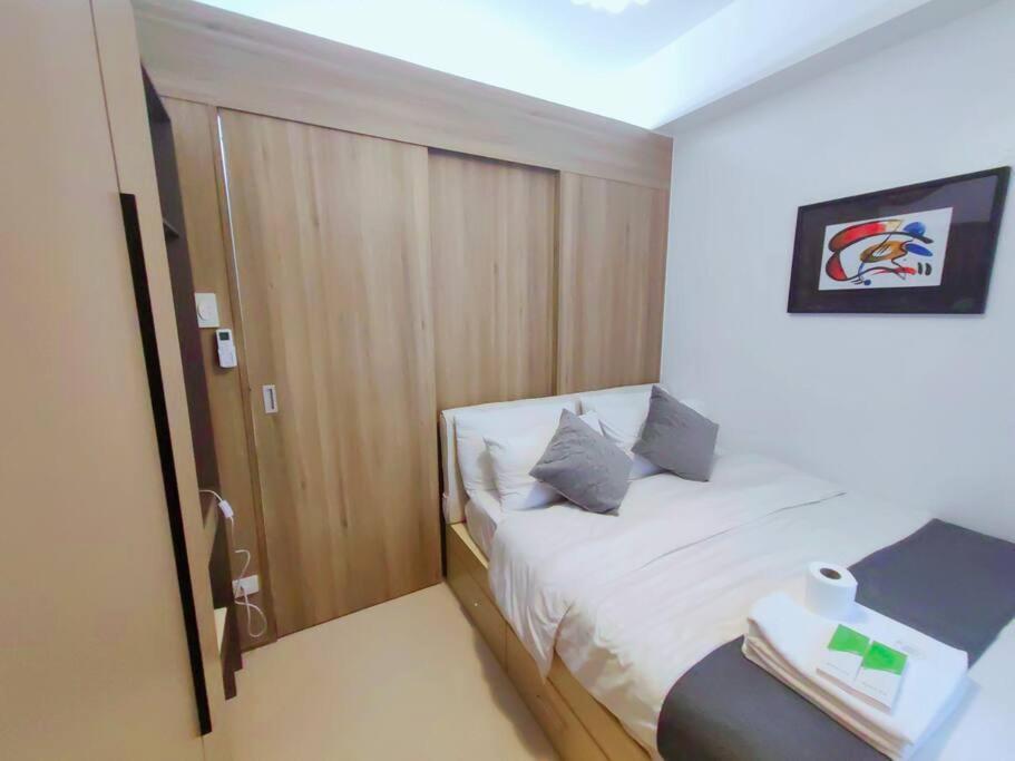 1br Unit Condotel W Balcony Fame Residences #fm36 Apartment *